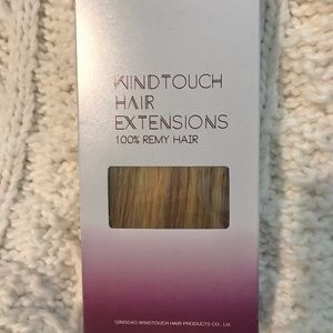 WindTouch NIB 15” clip-in hair extensions in color balayage light brwn to blonde